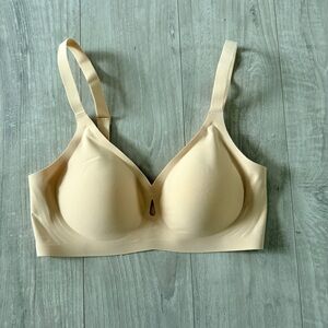 Tan Bra Small 34ABC seamless adjustable women’s bra